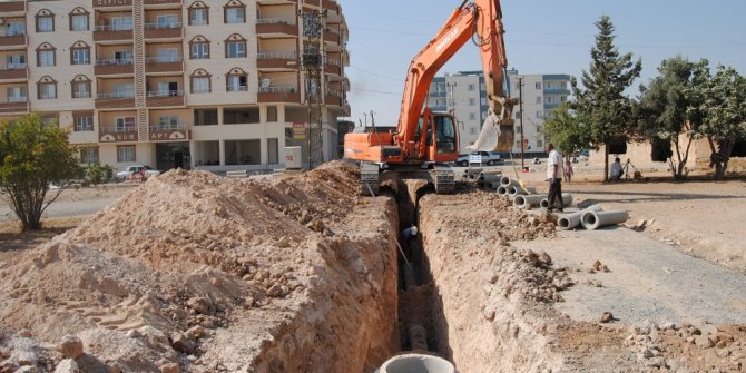 Ceylanpınar’da alt yapı çalışmaları sürüyor