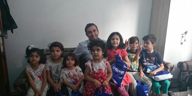 İhtiyaç sahibi çocuklar bayramlıklarına kavuştu