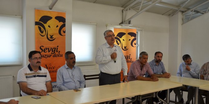 Esenlik’te bayramlaşma