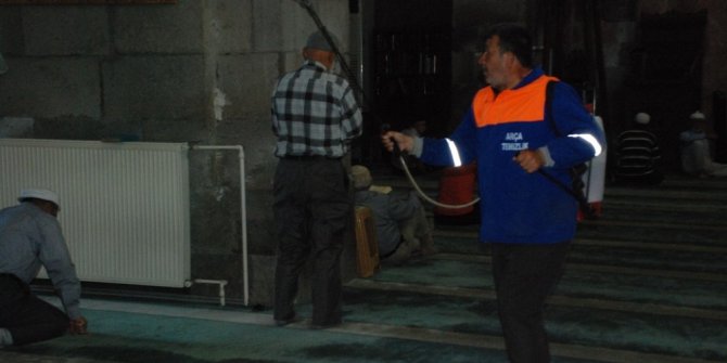 Camiler bayram namazına hazır