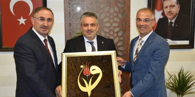 Salman’ın yoğun mesaisi sürüyor