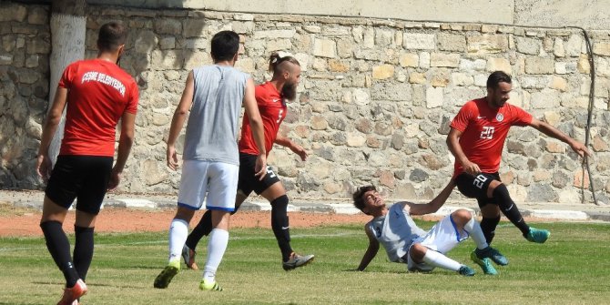 Çeşme Belediyespor hazırlık maçlarının sayısını arttırdı