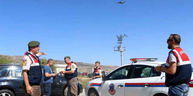 Jandarmadan hayvan pazarına droneli önlem