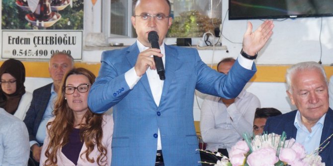 AK Parti Grup Başkanvekili Bülent Turan Lapseki’de