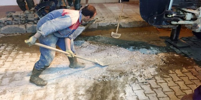 VASKİ, bayram tatilinde de çalışmaya devam ediyor