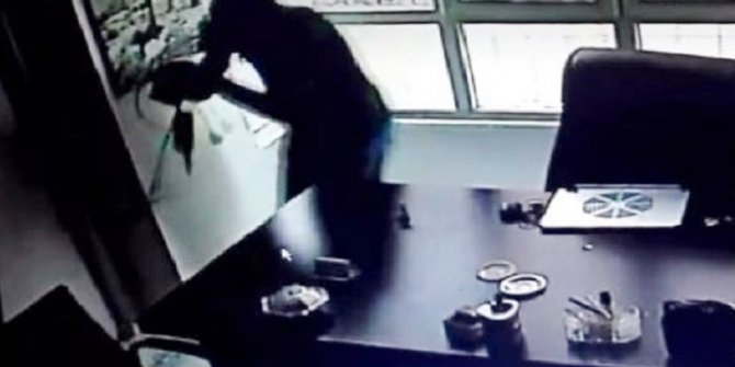 Sürücü kursundaki hırsızlık anı güvenlik kamerasında