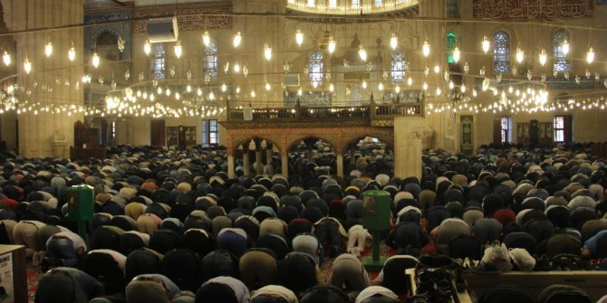 Selimiye Camii bayram sabahı doldu taştı