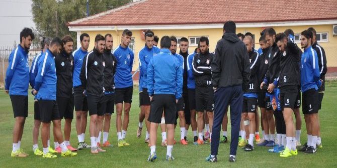 Aksaray Belediyespor Sivas Demirspor Maçına Hazırlanıyor