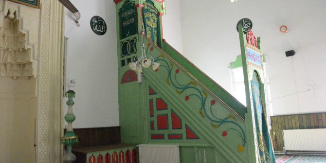 Selçuklu Devleti zamanında yapılan 752 yıllık cami hala orijinalliğini koruyor