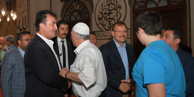 Osmangazi Belediye Başkanı Dündar vatandaşlarla bayramlaştı