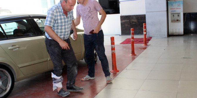 Denizli’de acemi kasaplar kurban yerine kendini kesti