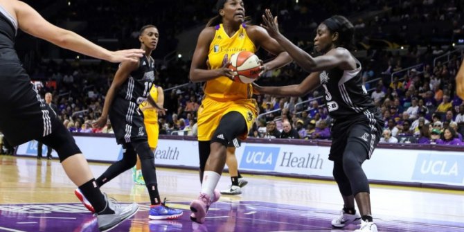 Jantel Lavender, Yakın Doğu Üniversitesi’nde