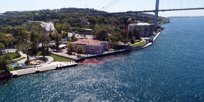 Kana bulanan İstanbul Boğazı havadan görüntülendi