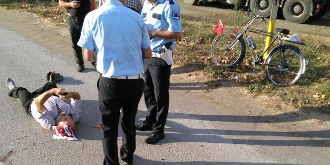 Bisikletten Düşen Kişi Yaralandı