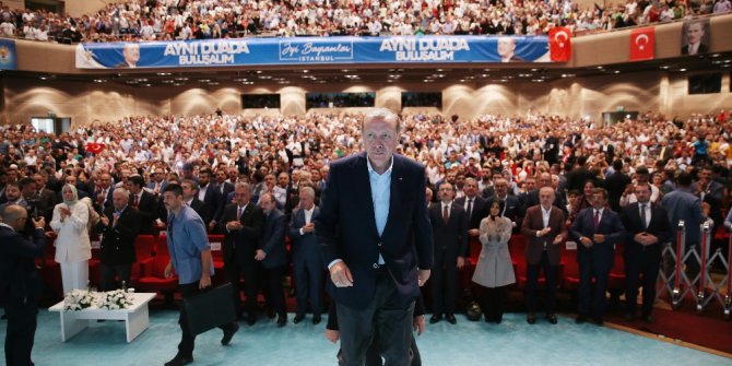 Cumhurbaşkanı Recep Tayyip Erdoğan’dan şehitlikteki görüntülere ilişkin açıklama