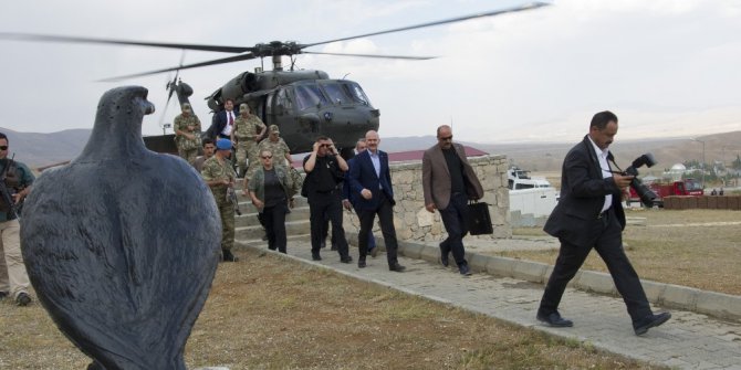 Bakan Soylu Başkale’de