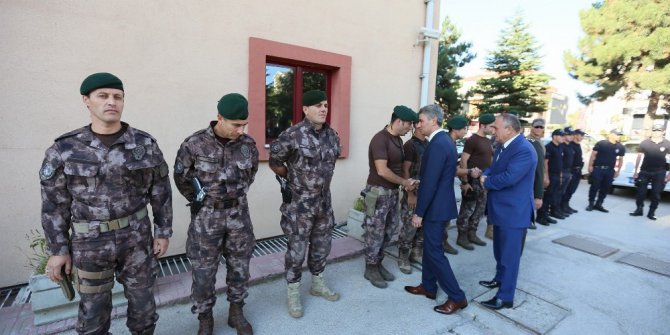 Vali Baruş ve Başkan Yılmaz’dan bayram ziyaretleri