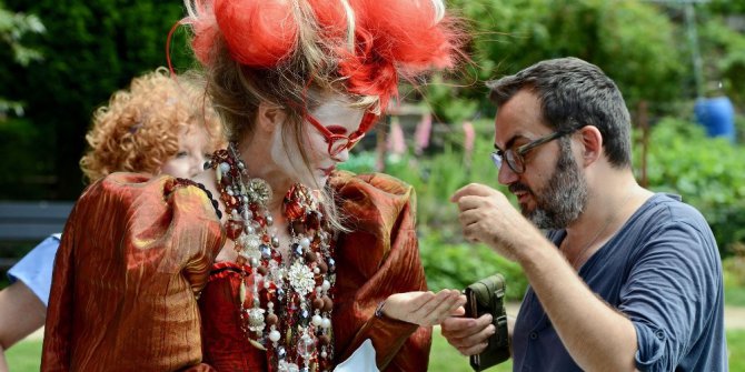 Alis’in Harikalar Diyarı’na İzmir Ekonomili tasarım