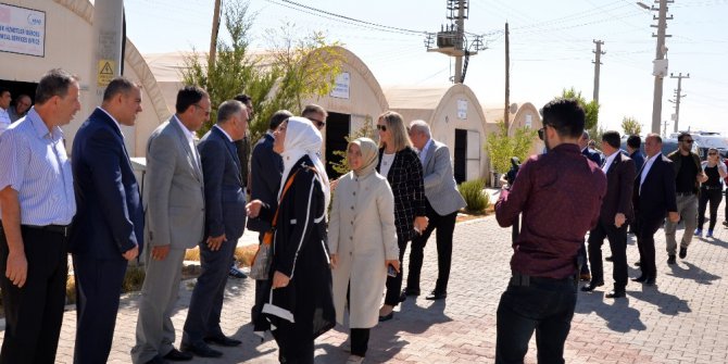 AK Parti Genel Başkan Yardımcısı Ravza Kavakçı Kan Midyat’ta