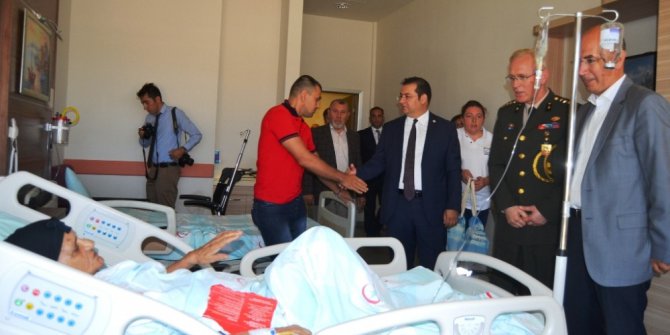 Ayvalık’ta buruk bayramlaşma