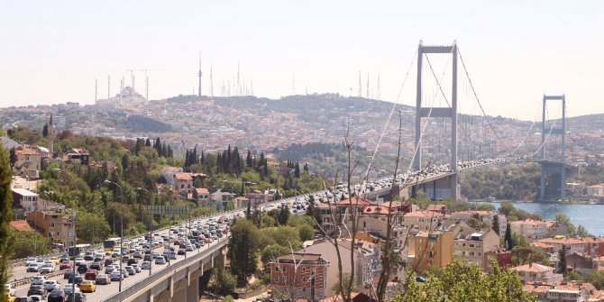 İstanbul’da bayram ziyaretleri trafik yoğunluğunu geri getirdi