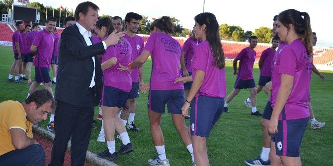 Hakemler Sezonu Açtı