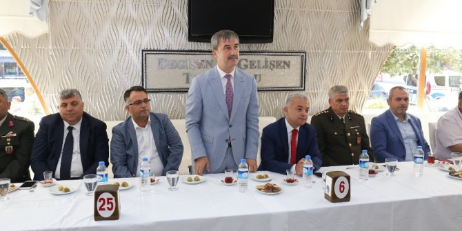 Turgutlu protokolü bayramlaştı