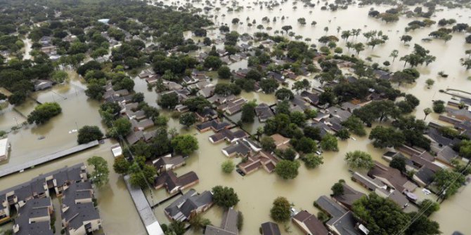 Teksas’ta kasırgada ölenlerin cenazeleri ailelerine teslim edildi