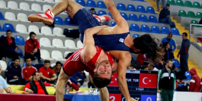 Yıldız Güreş Milli Takımımız Atina’da mindere çıkacak.