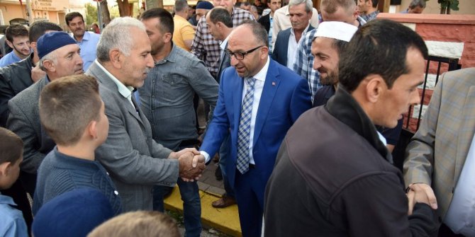 Kartepeliler Uzunçiftlik’te bayramlaştı