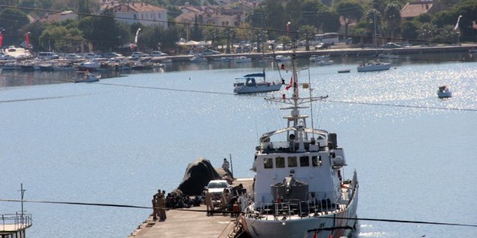 Foça’da 40 kaçak göçmen yakalandı