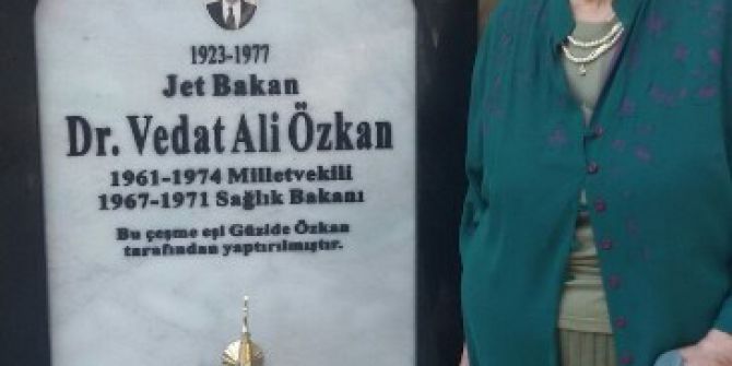 Devrekli Eski Bakanın Eşinden Vefa Örneği