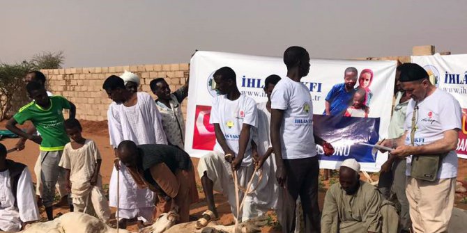 İhlas Vakfı ihtiyaç sahiplerine ikinci bayram sevinci yaşattı