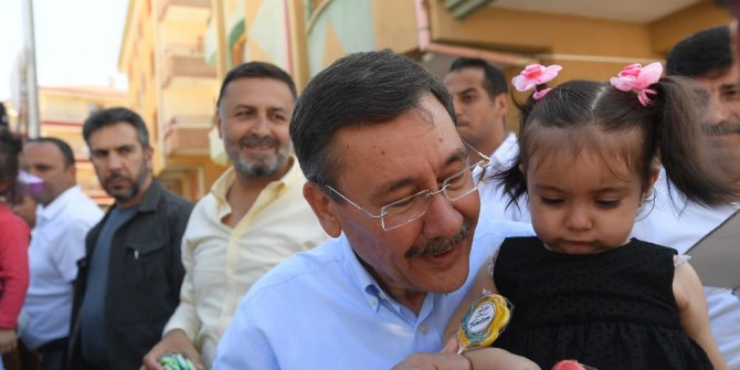 Başkan Gökçek’ten çocuklara bayram hediyesi