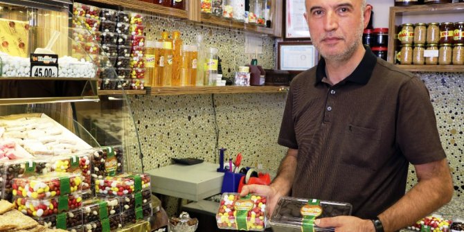 Bayramın gözdesi kayısı çikolatası ve kayısı kolonyası oldu