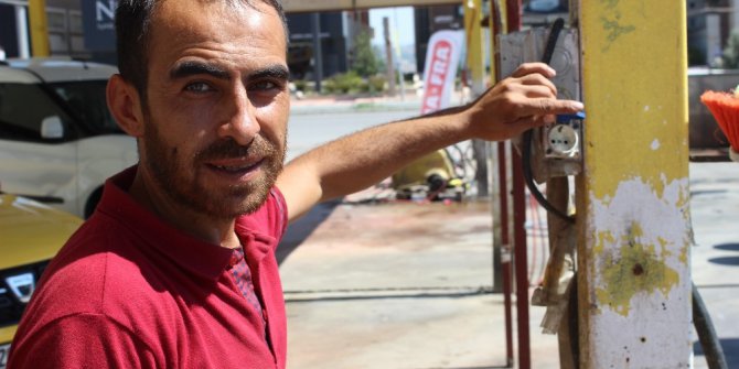 Arkadaşa eşek şakası gece şarja takılan cep telefonu dolmayınca anlaşıldı