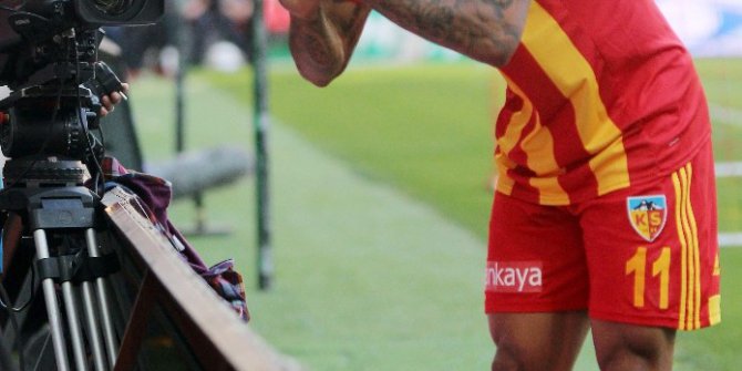 Evkur Yeni Malatyaspor’da Reyes ve Veliton sesleri