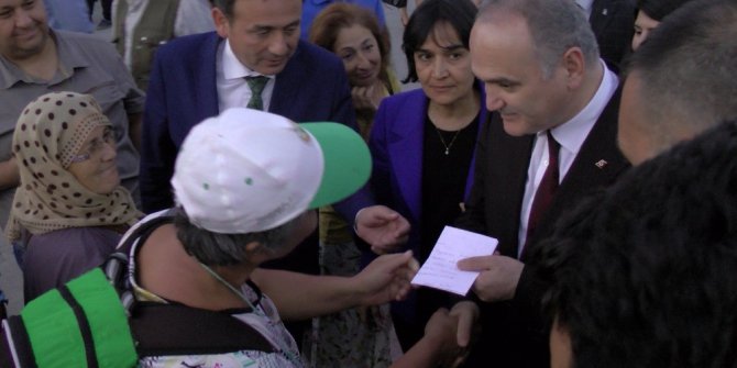 Hayvanseverler, Bakan Özlü’ye taleplerini iletti