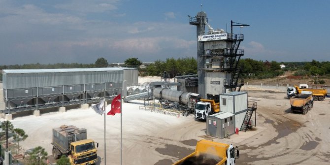 Muratpaşa Belediyesi, 7 ayda 73 km yol kaplaması yaptı