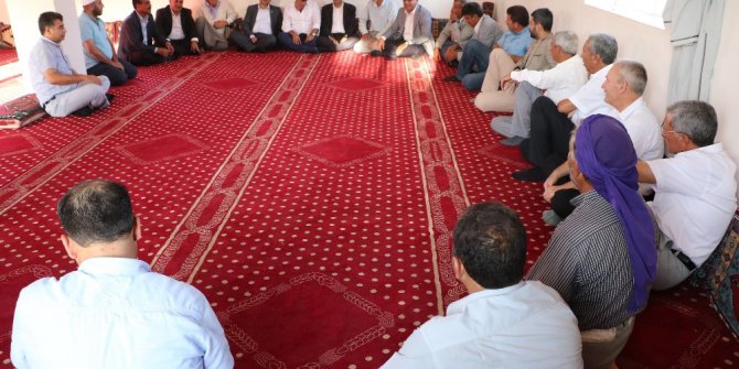 Demirkol ve milletvekili kaçar vatandaşlarla bayramlaştı