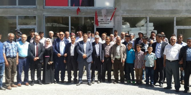 AK Parti Bahçesaray ilçesinde bayramlaşma