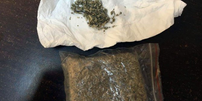 Tatilcilere uyuşturucu satmaya çalışan şahıs tutuklandı