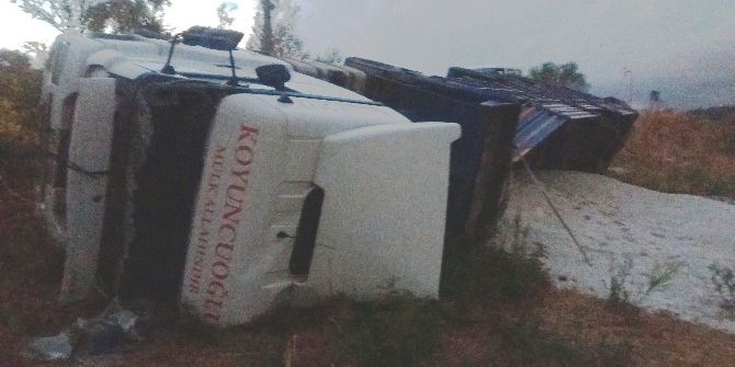 Aşırı Hız Ve Yağış Kazaya Neden Oldu