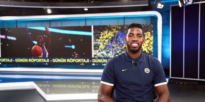 Jason Thompson: "Buradaki hava çok hoşuma gitti"