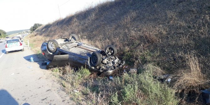 Otomobil takla attı: 2 yaralı