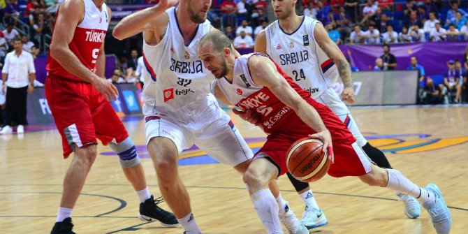 Milliler Sırbistan’ı elinden kaçırdı