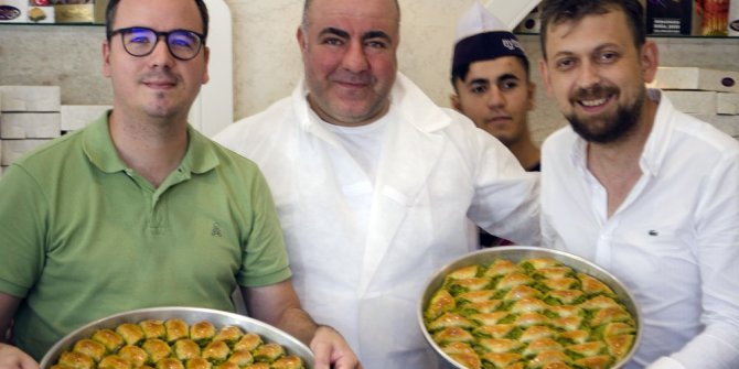 Ünlü İspanyol Şef Morales baklava yapımının inceliklerini öğrendi