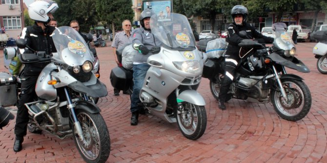 Tavşanlılı motosiklet tutkunları İran yollarında