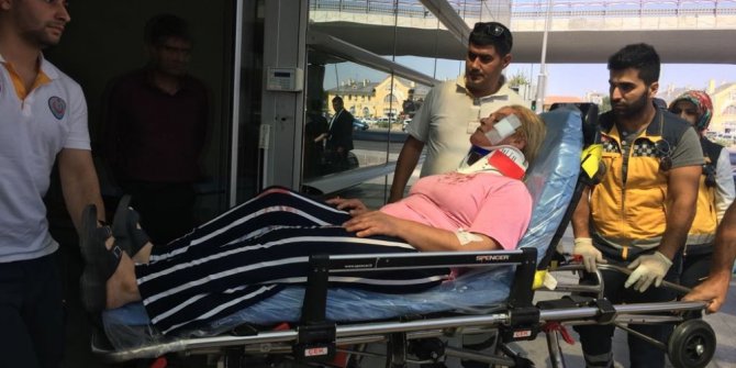 Üzerine buzdolabı devrilen kadın yaralandı