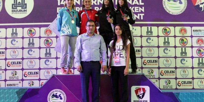 Kağıtspor Palandöken’den madalyalarla döndü